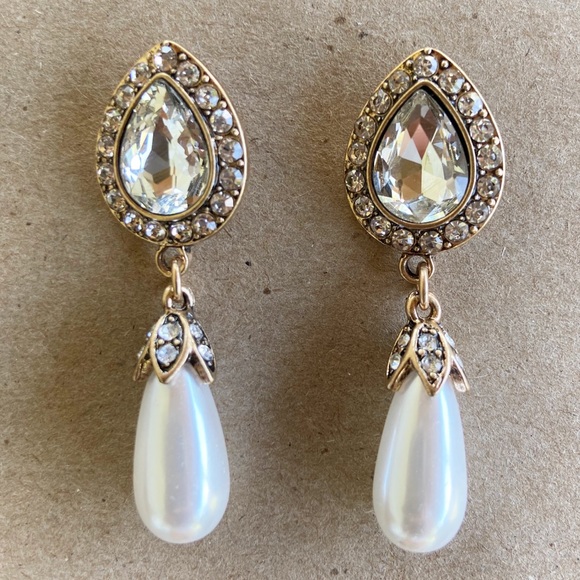 Vintage teardrop pearl earrings - Picture 3 of 10